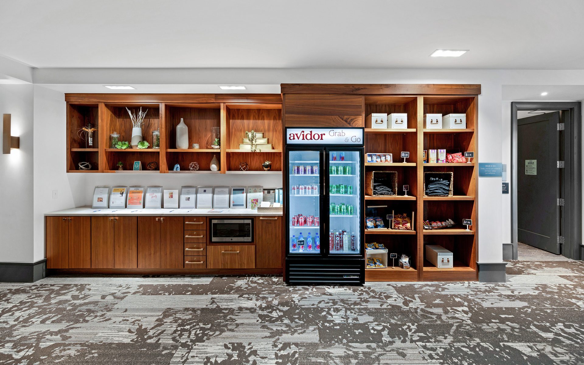 PetFriendly 55+ Apartments in Edina, MN Avidor Edina