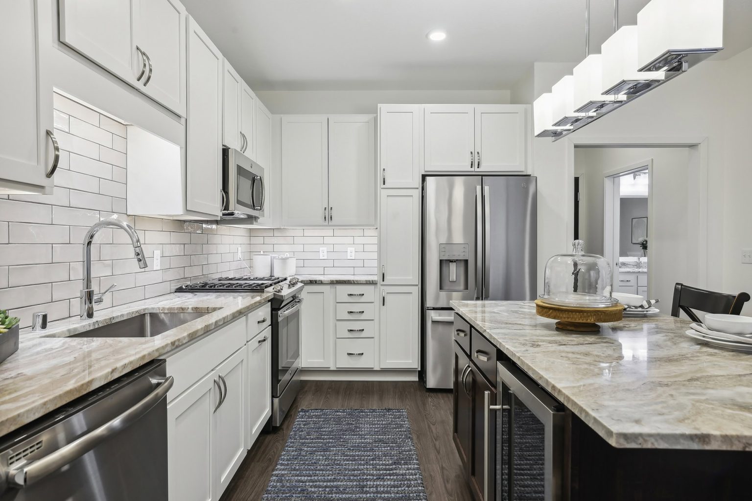 PetFriendly 55+ Apartments in Edina, MN Avidor Edina