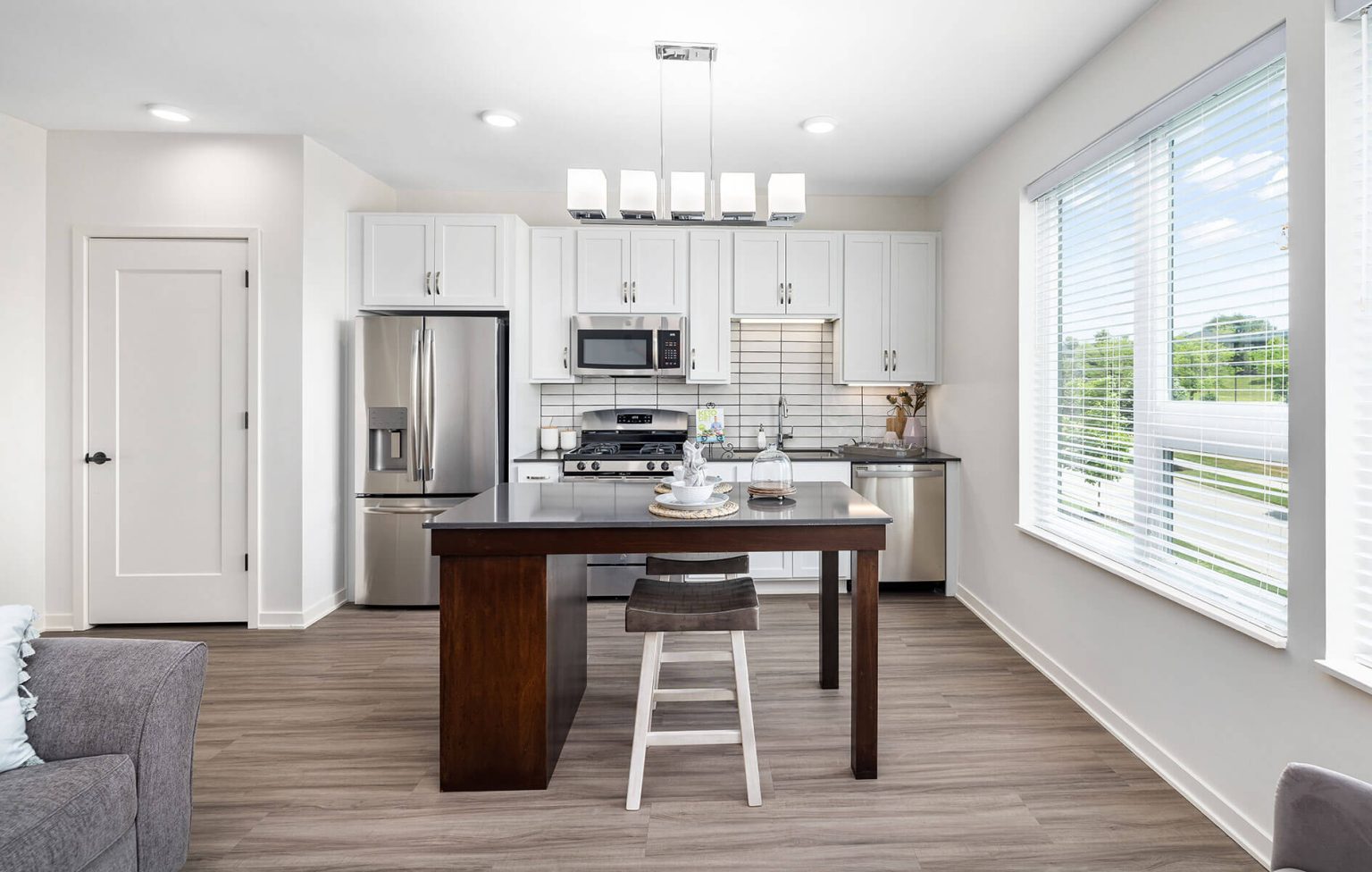 55 Plus Senior Living Apartments Near Me | Avidor Omaha